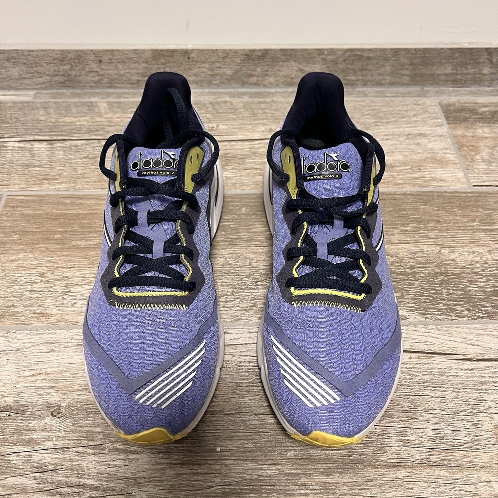 Diadora Women's Mythos‎ Blushield Volo 2 Size 9.5